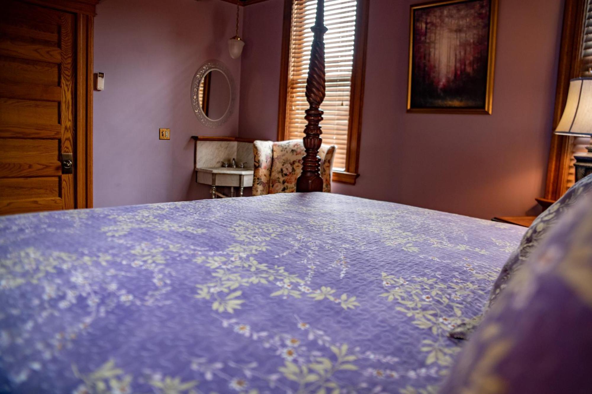 Elk River Hotel & Cafe Sutton Ngoại thất bức ảnh