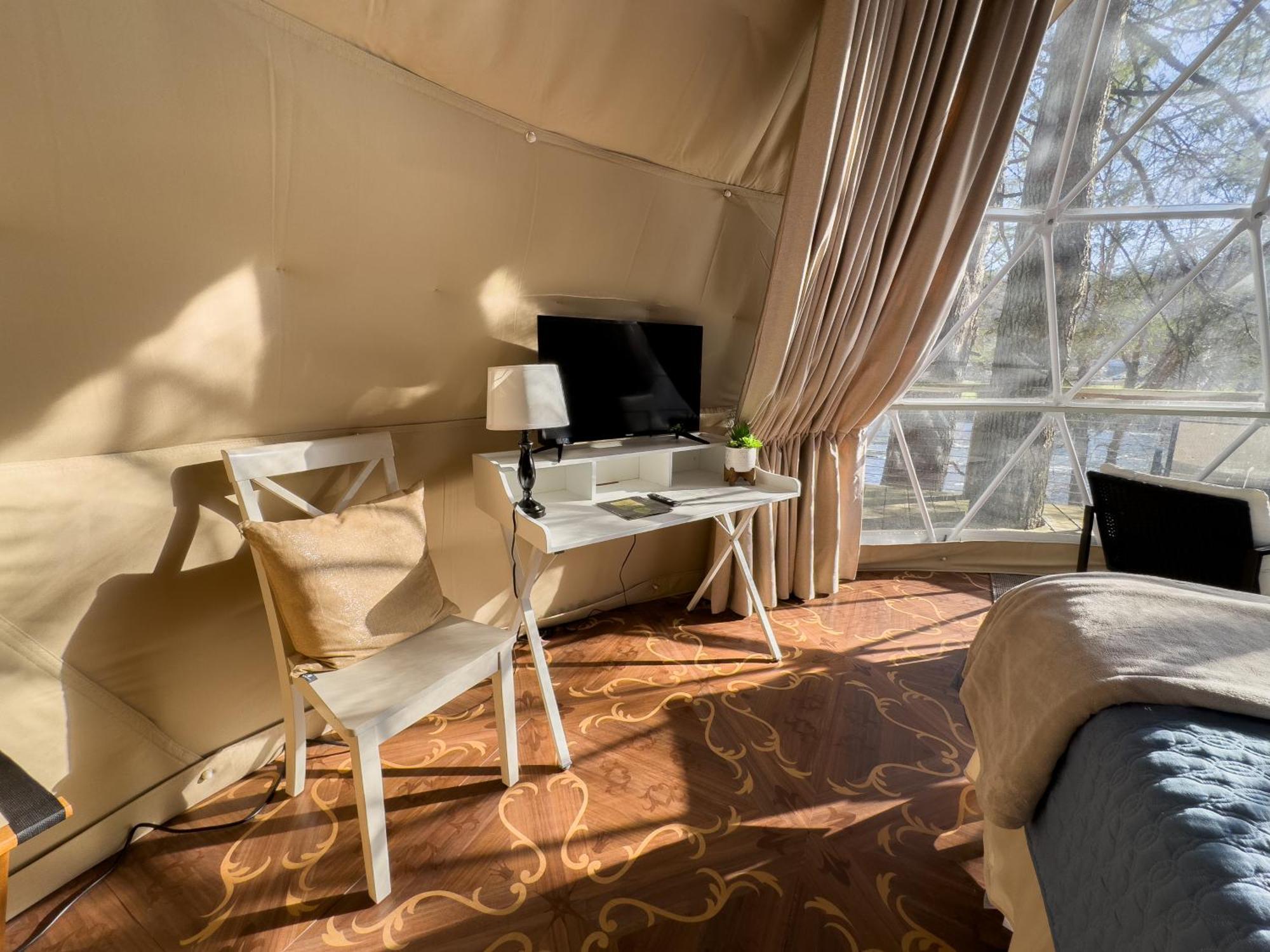 Elk River Hotel & Cafe Sutton Ngoại thất bức ảnh